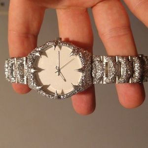 Hit My Lung White Silver Alabaster Claw Watch